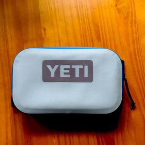 YETI sidekick